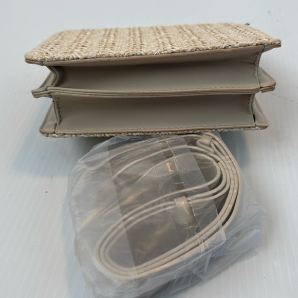 Summer purse Unbranded Stylish Woven Tan Bag NWOT - Picture 4 of 11